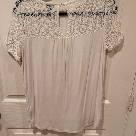 Women’s lace crochet blouse - Picture 2 of 3